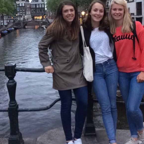 Meet your Posher, Brandelyn - Picture 4 of 6